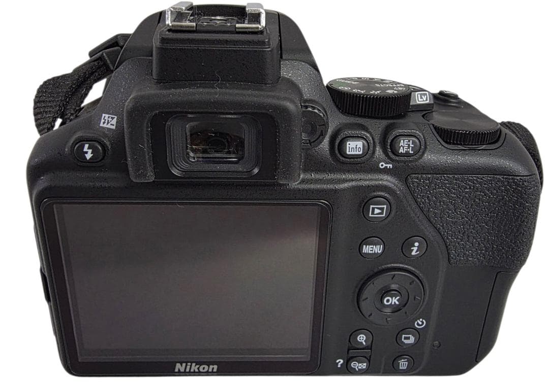 ■美品■ニコン　Nikon D3500 NIKKOR 18-55mmレンズキット