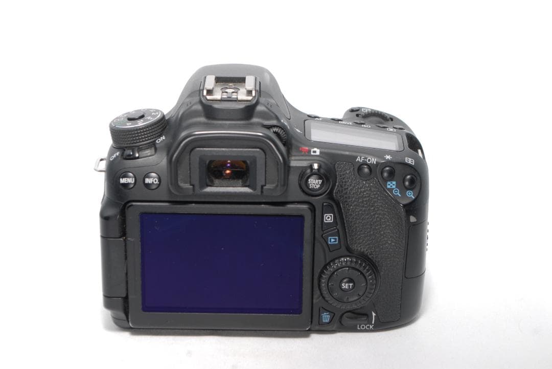 ✨Canon EOS 70D ✨高性能モデル✨高速AF＆手ぶれ補正✨一眼レフ