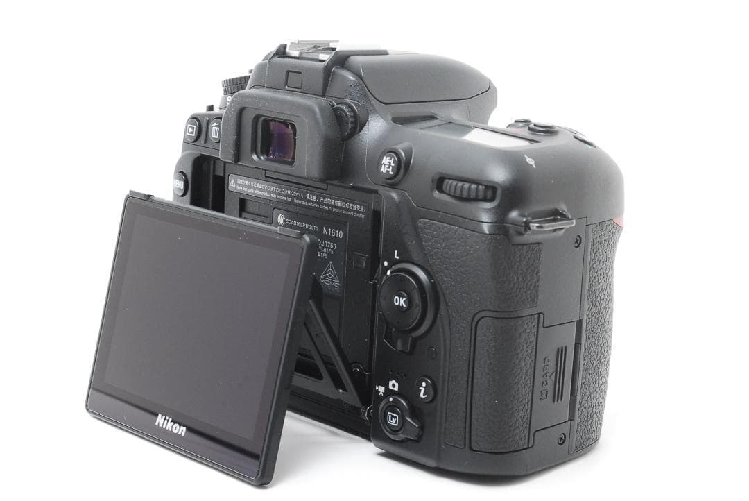 Nikon D7500 18-140mm VR Wi-Fi 低ショット約1万回
