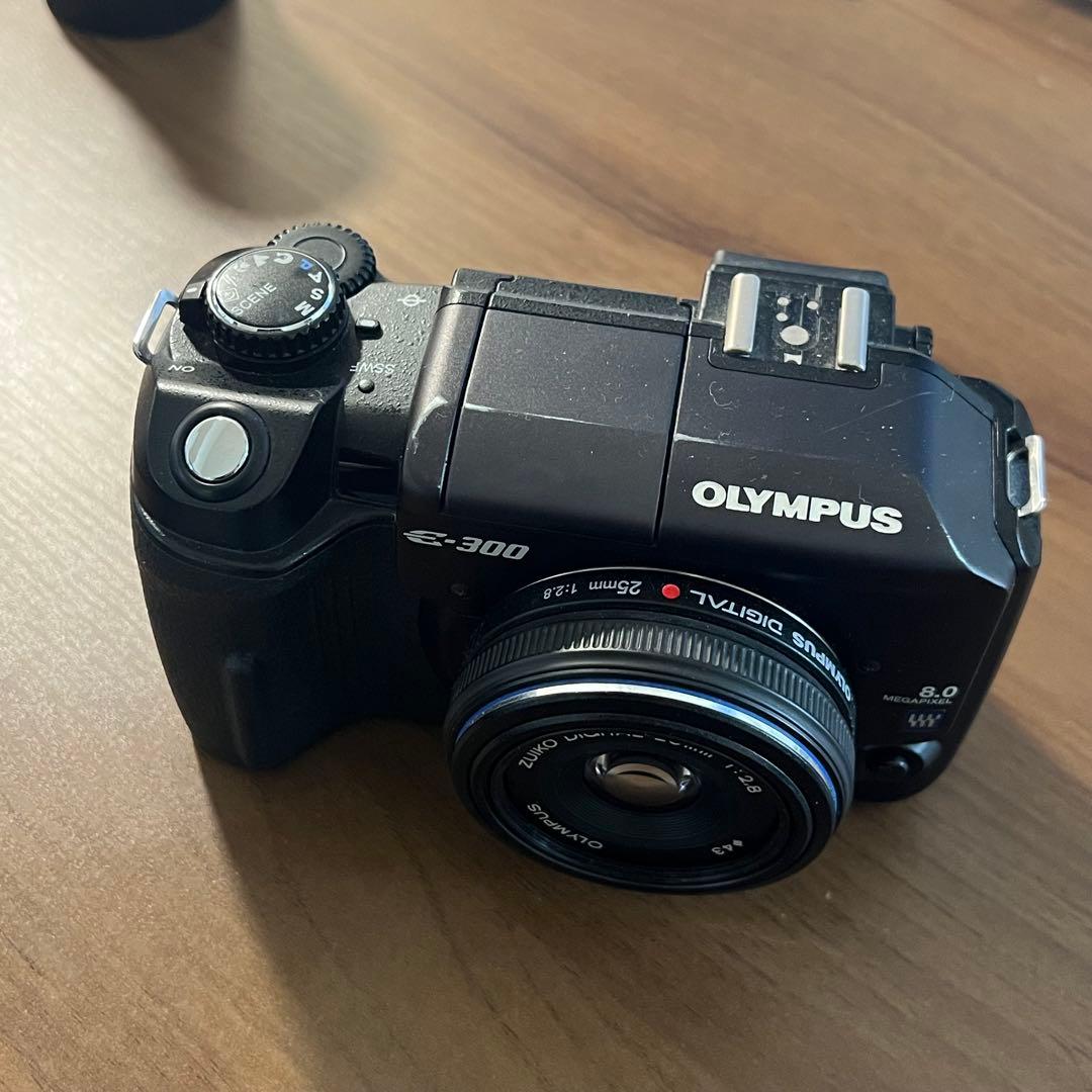 ジャンク オリンパス　OLYMPUS E-300 ボディ　レンズセット25mm