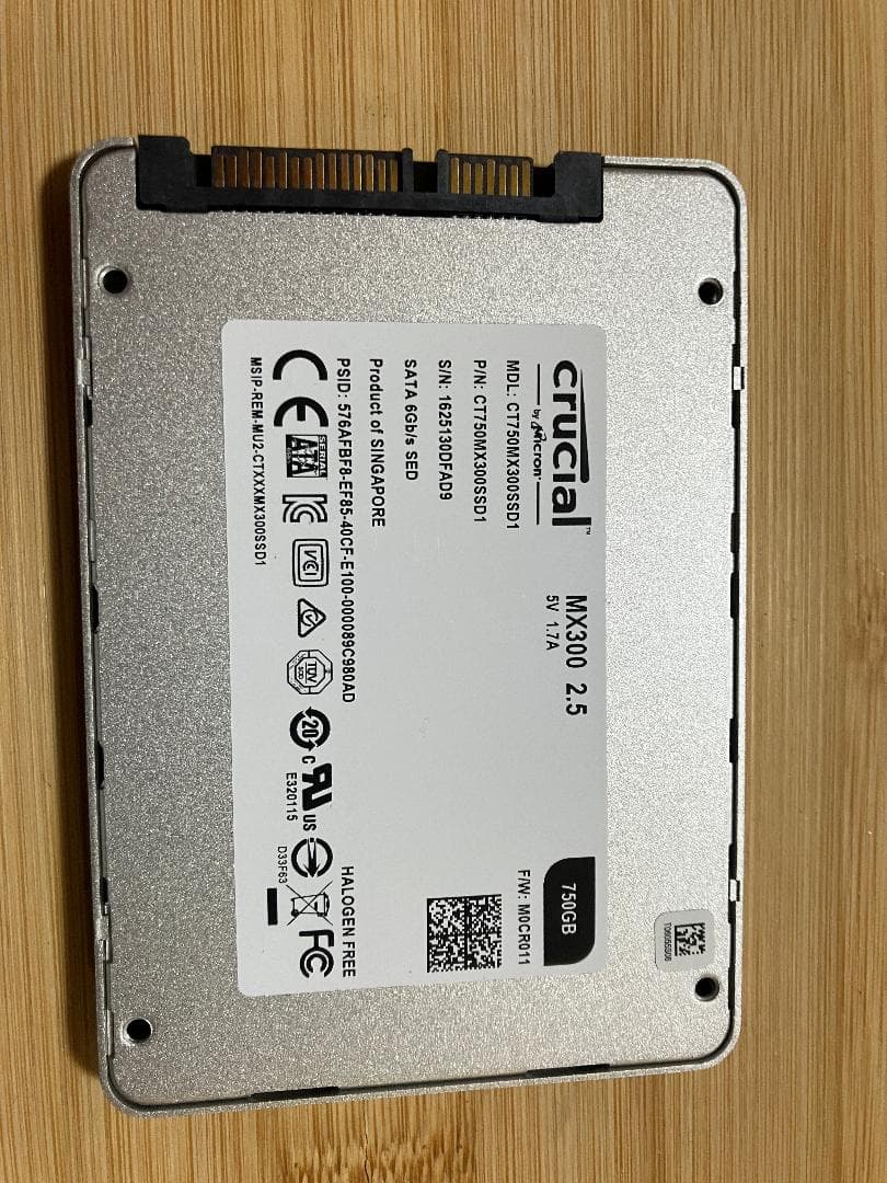 内蔵型SSD Crucial MX300 750GB