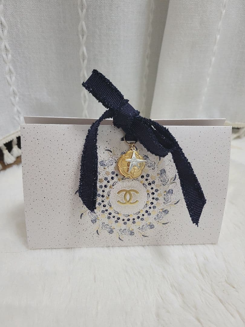 【新品】CHANEL☆LE LIFT LA CREME MAIN☆ハンドクリーム