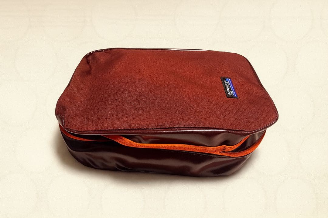 【正規品】パタゴニア ブラックホール キューブ Large(10L) H-012