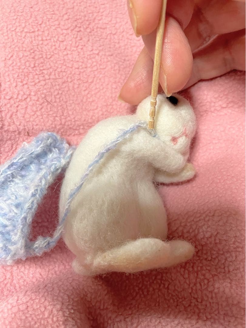 確認用　羊毛フェルト　うさぎ　ティモテ　ブルーオターorライラックオター