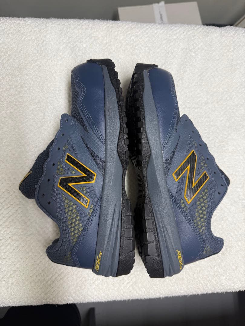 New Balance 安全靴