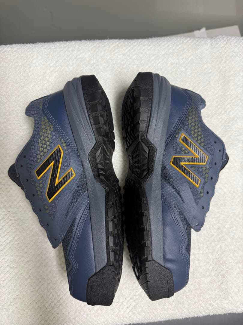 New Balance 安全靴