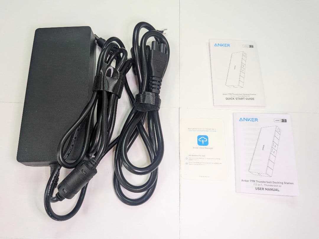 分配器・切替器 Anker 778 Thunderbolt Docking Station