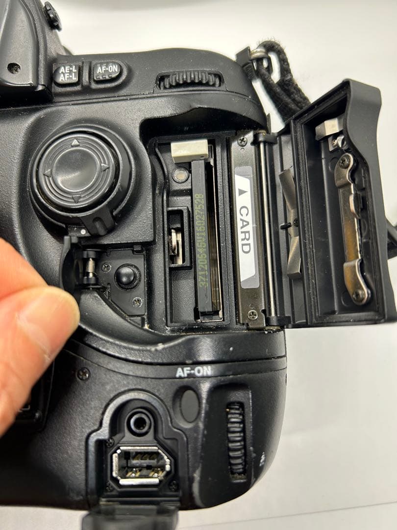【希少/プロ機】Nikon D1X ボディ＋バッテリー付 動作未確認 現状渡し