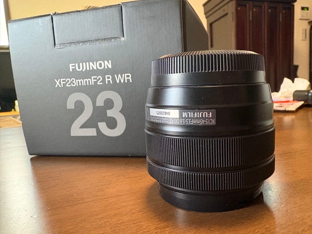 Fujinon 15-45mm f/3.5-5.6 ズームレンズ