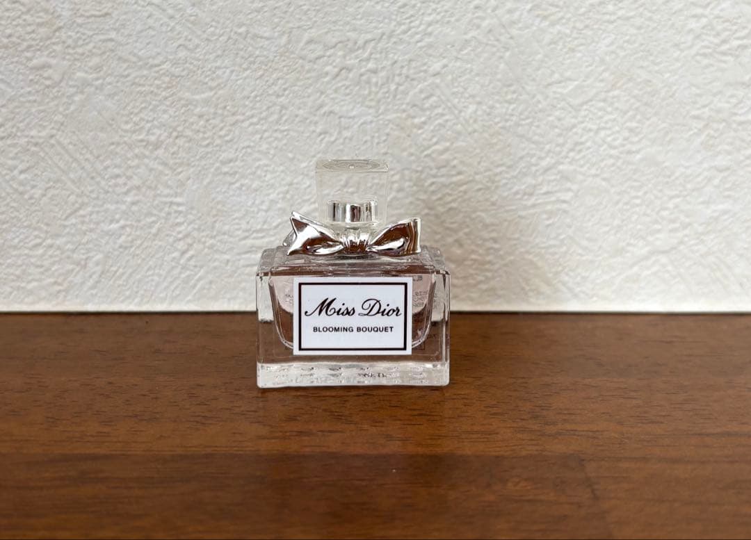 SALE✩.*˚ミスディオール香水×ハンドクリームセット