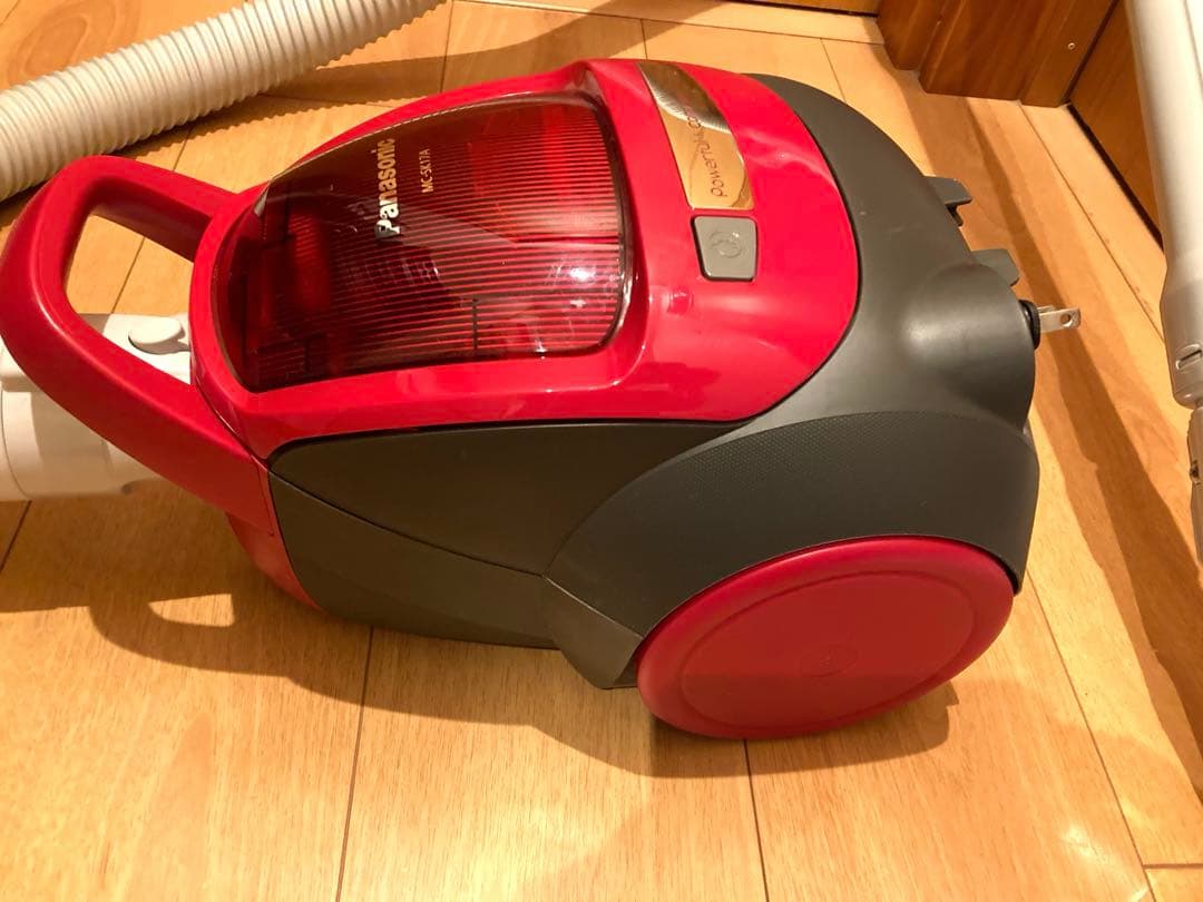 Panasonic MC-SK17A-R サイクロン式掃除機 2020年製　J2