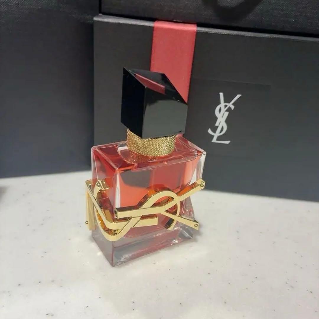 完売品【ほぼ未使用】YSL リブレ オーデパルファム ベリークラッシュ30mL