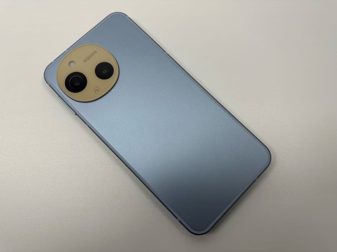 新品同様 Aquos sense9 docomo SIMフリー ブルー
