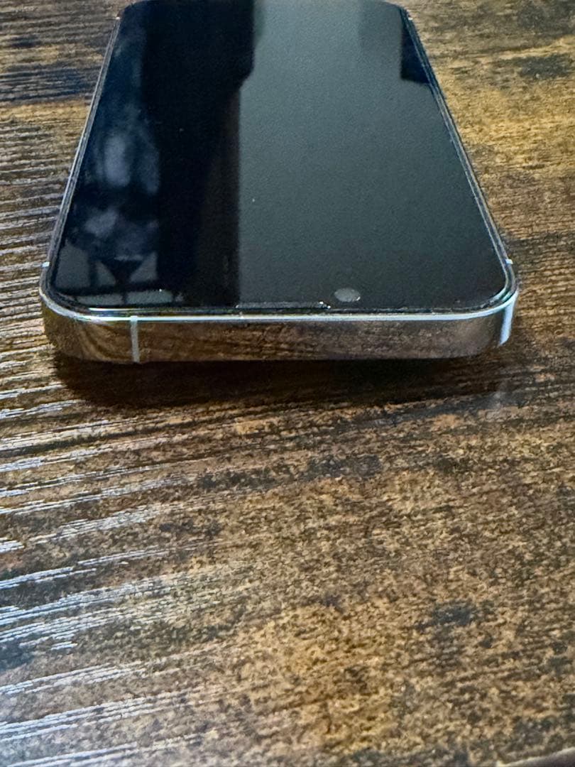 iPhone 13 pro シルバー　256GB