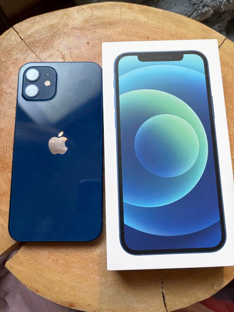 iPhone 12 ブルー　64GB 美品