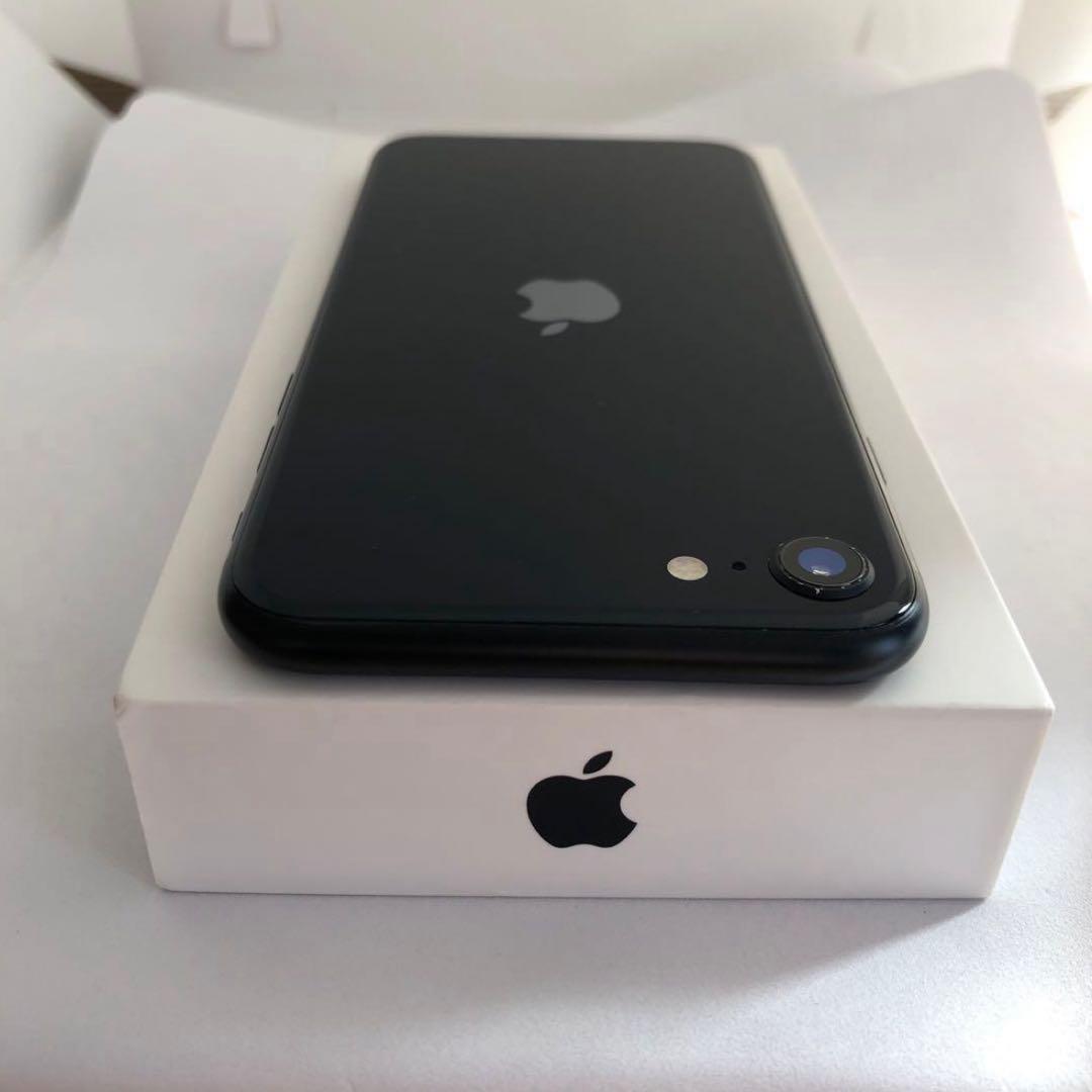 【美品】iPhone SE3 64GB SIMフリー 【即発送】 【付属品】