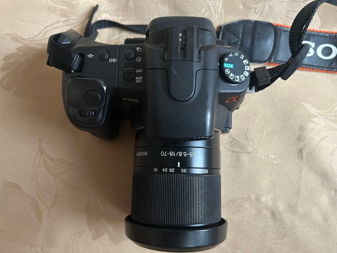 SONY α300 のデジタル一眼レフカメラ　ズーム付き　ジャンク品