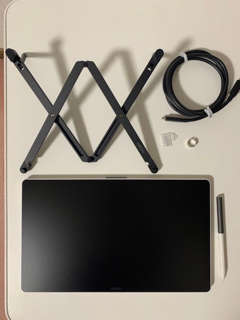 Wacom One 14 (DTC141WO) スタンドセット