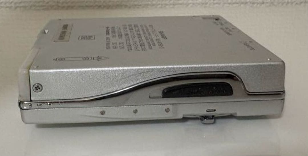 【ジャンク扱い】SHARP MDポータブルレコーダー　MD-MT66-S