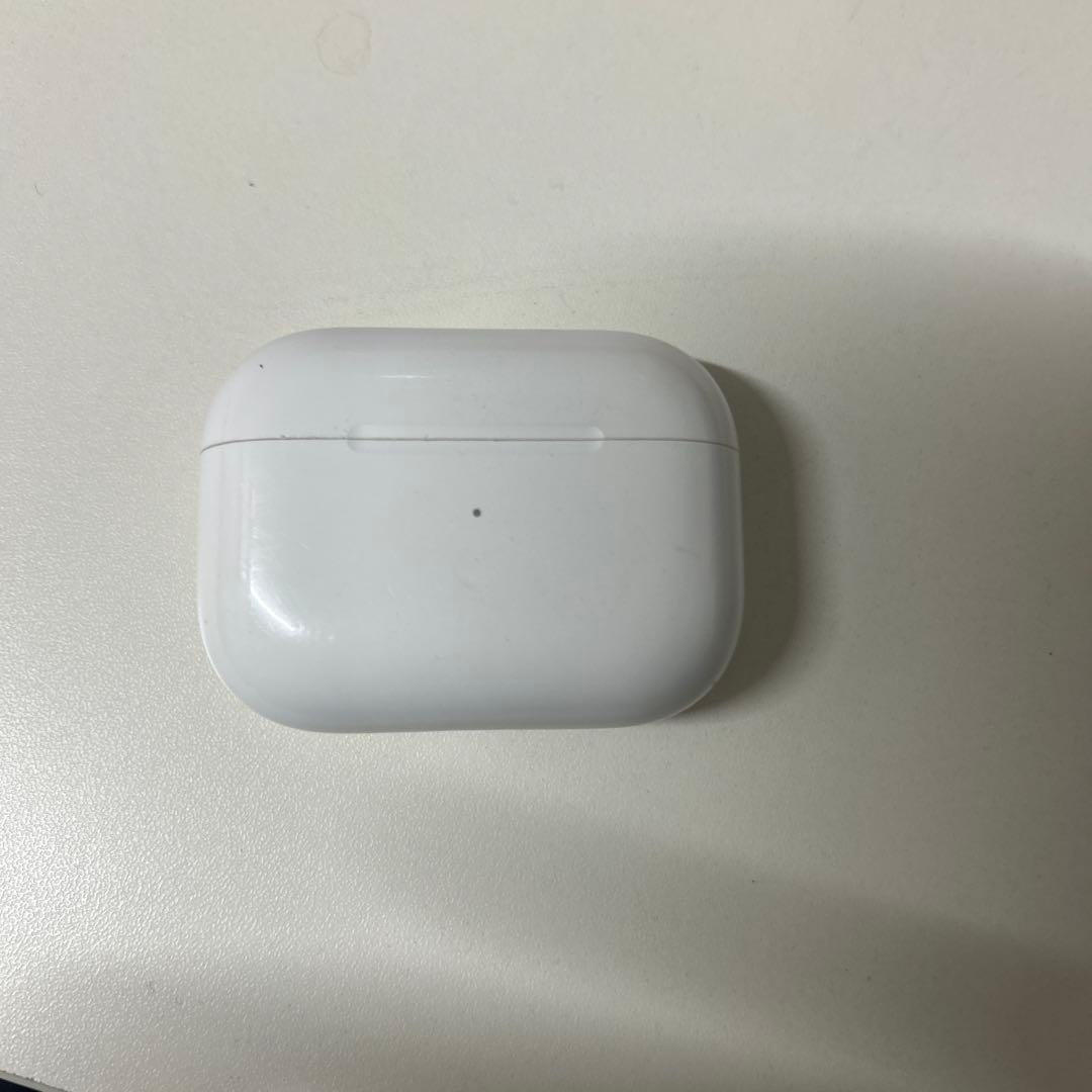 g*o様 正規品AirPods2世代本体 ホワイト 充電ケース付き箱付き