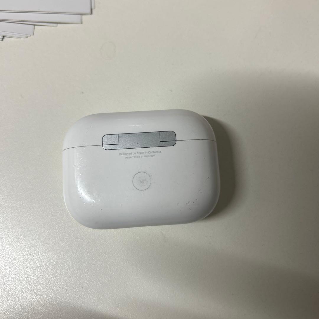 g*o様 正規品AirPods2世代本体 ホワイト 充電ケース付き箱付き