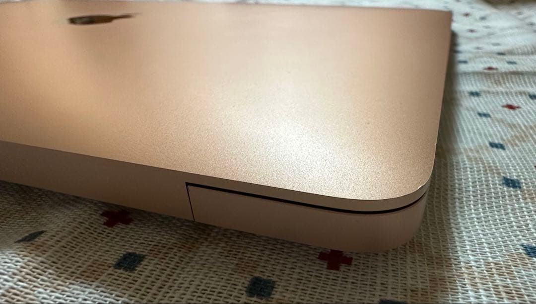 <美品>MacBook Air M1(2020年) 13㌅ 8GB/256GB