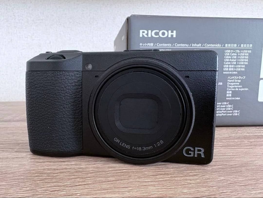 RICOH GR III コンパクトデジタルカメラ