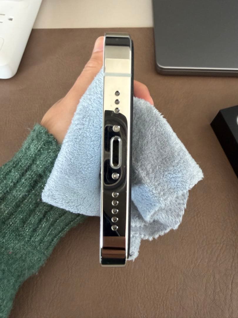 Apple iPhone 13 Pro ホワイト