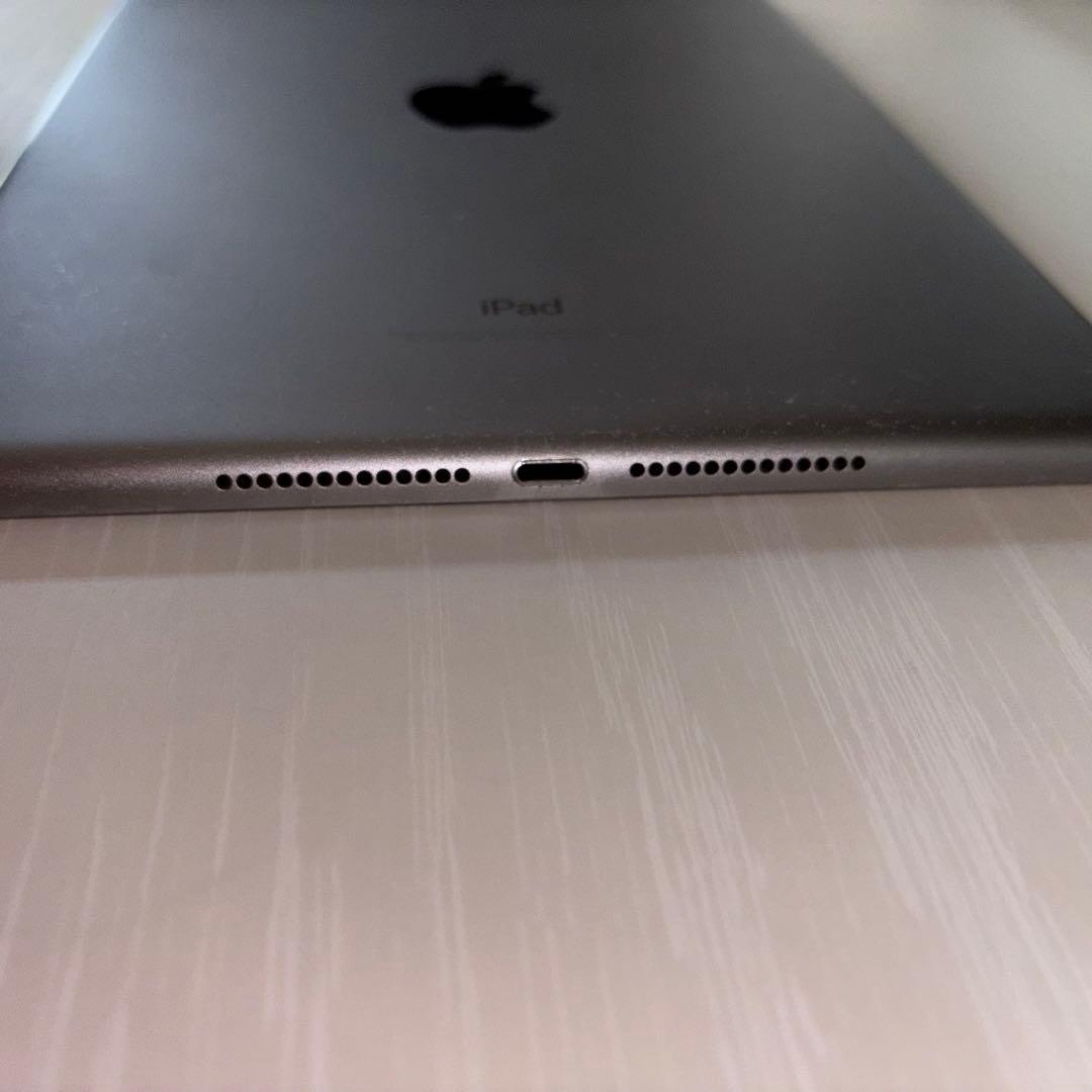 iPad 第5世代 2017 本体 シルバー Wi-Fi モデル 32GB