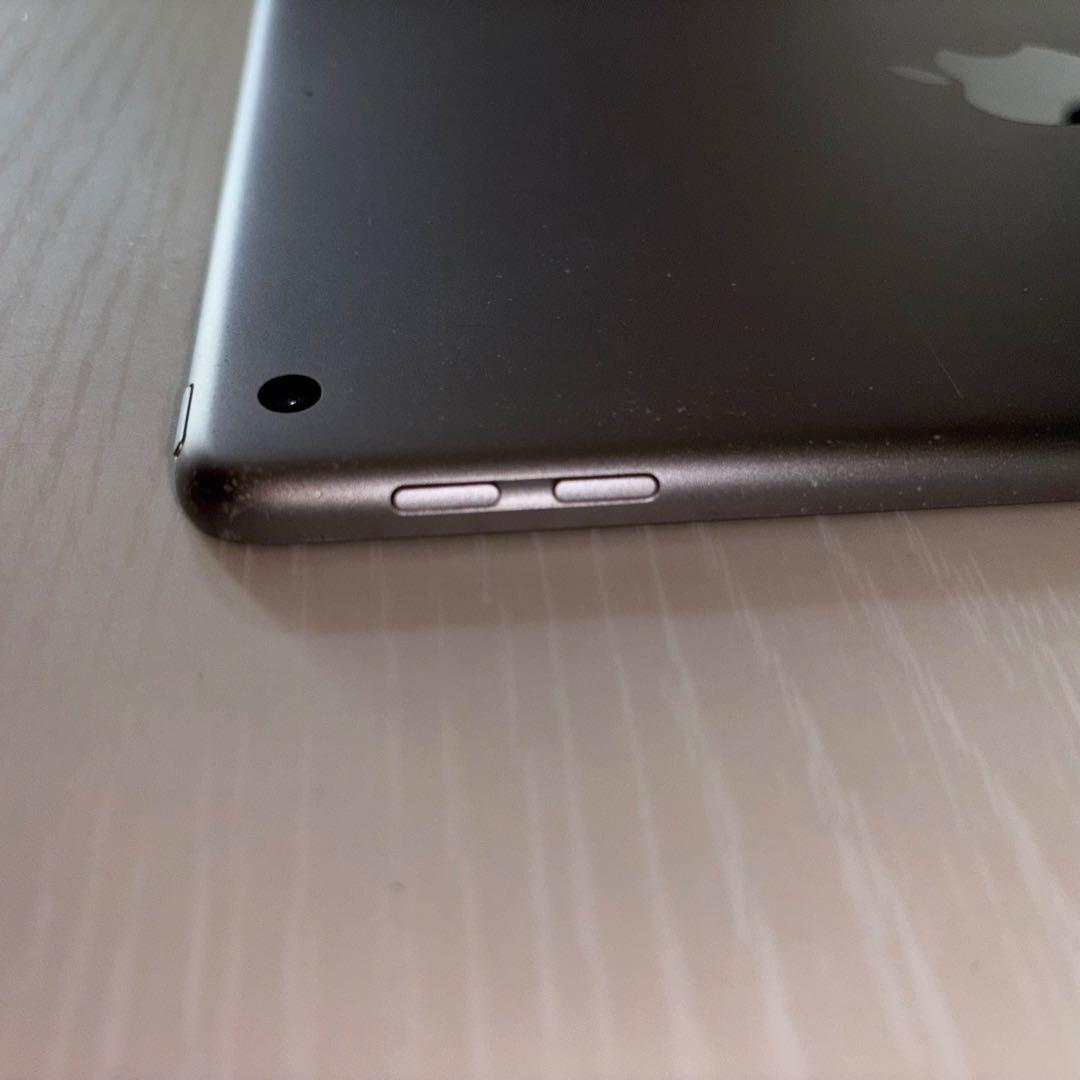iPad 第5世代 2017 本体 シルバー Wi-Fi モデル 32GB