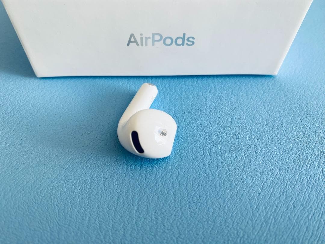 AirPods 第4世代 R片耳 右耳のみ イヤホン A3050 BNLL