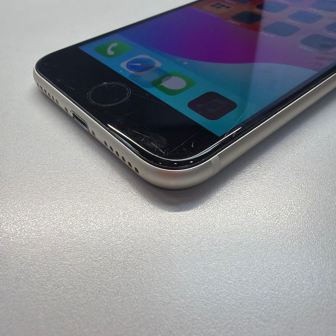 訳あり iPhone SE3 64GB スターライト 82% ホームボタンNG