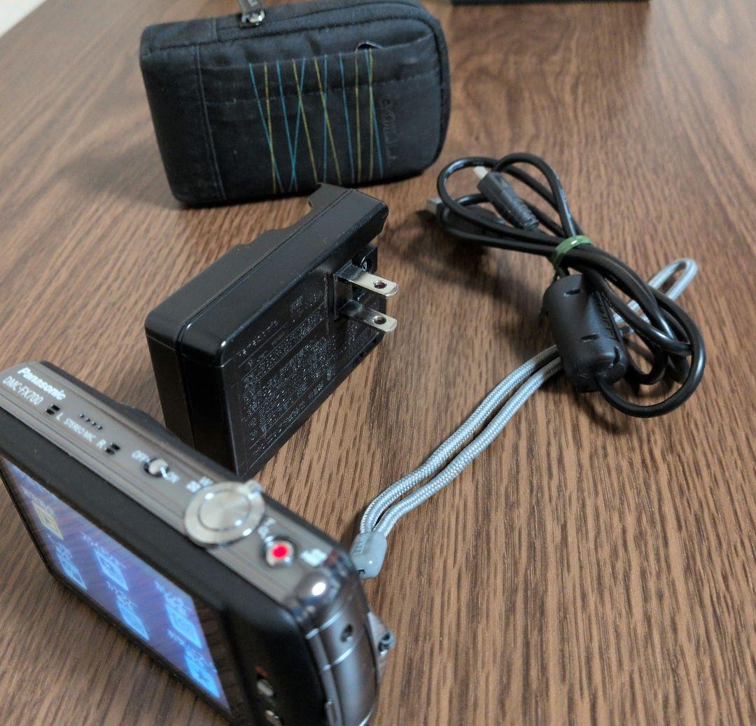Panasonic DMC-FX700 LUMIX コンパクトデジタルカメラ