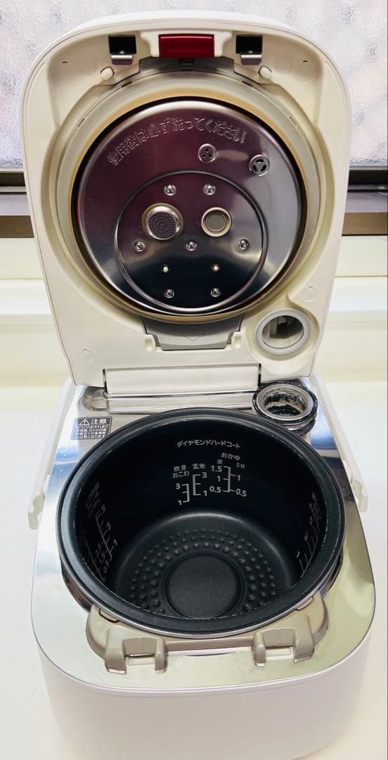 Panasonic SR-VSX108IH炊飯器うまく動作しています。2018年