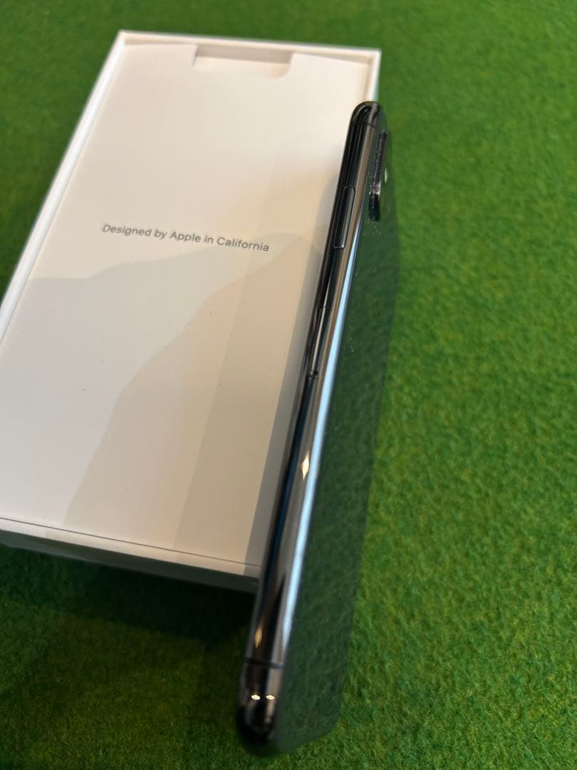 iPhone XS スペースグレイ 256GB バッテリー81%