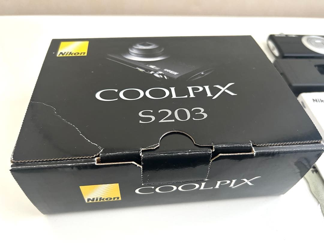 Nikon COOLPIX S203 コンパクトデジタルカメラ