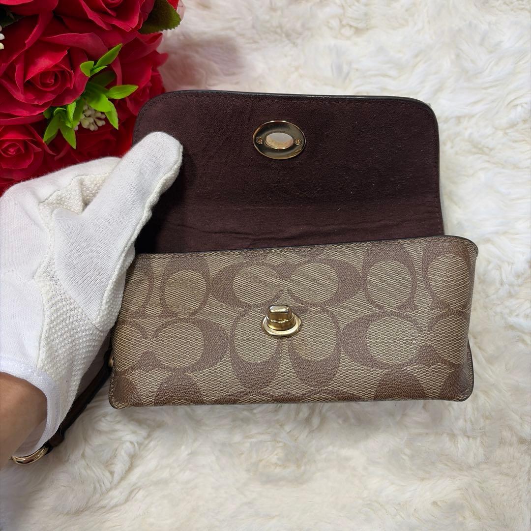 coach コーチ　シグネチャー　メガネケース　ターンロック　ゴールド金具