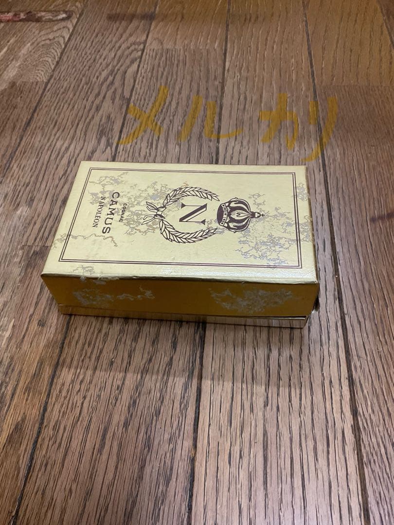 CAMUS・COGNACS・NAPOLEON。ブック型。【箱付き　新品　古酒】。