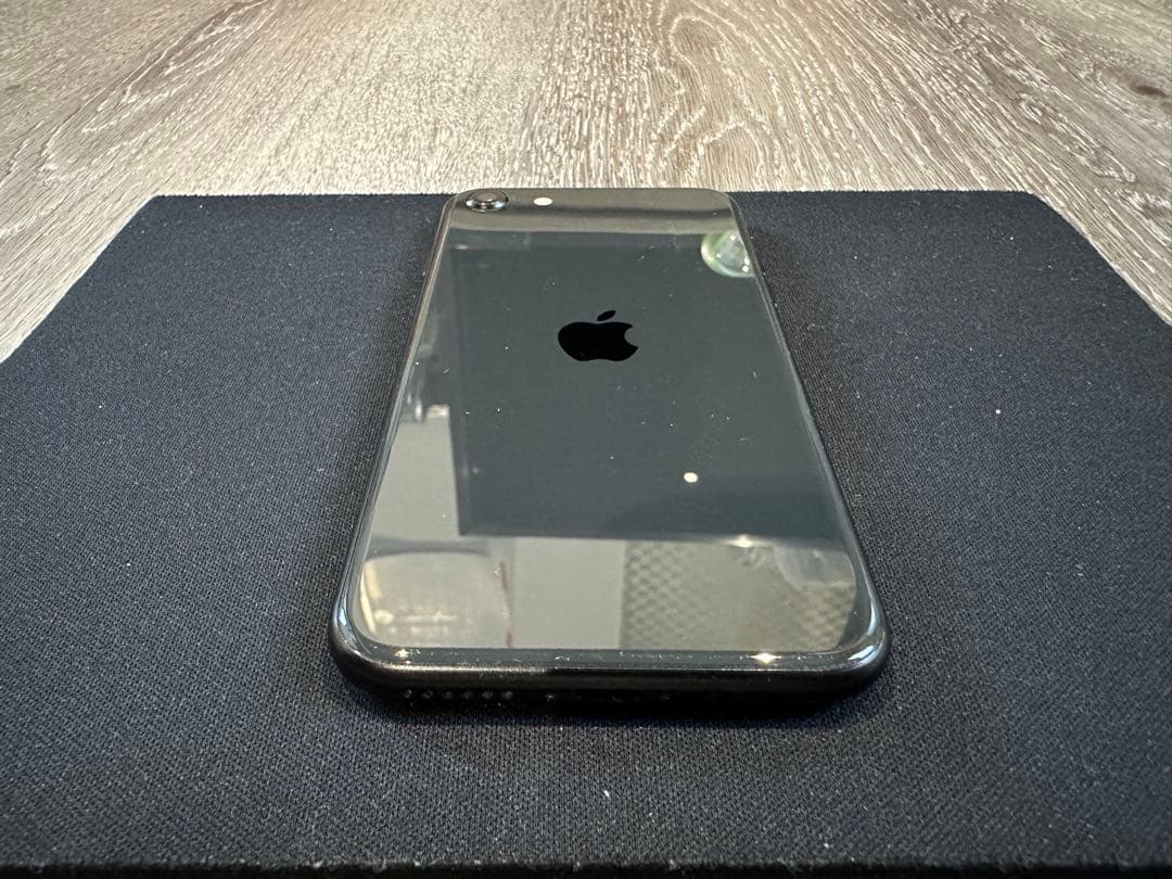 iPhone SE2 256GB ブラック 美品 バッテリー100％