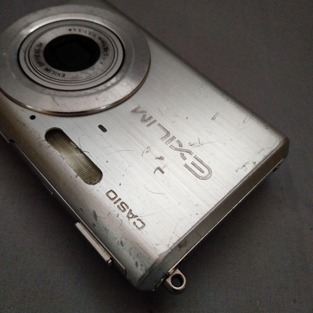 CASIO EXILIM EX-Z60　シルバー