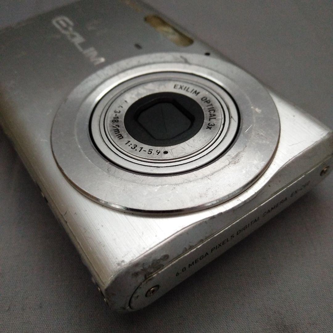 CASIO EXILIM EX-Z60　シルバー