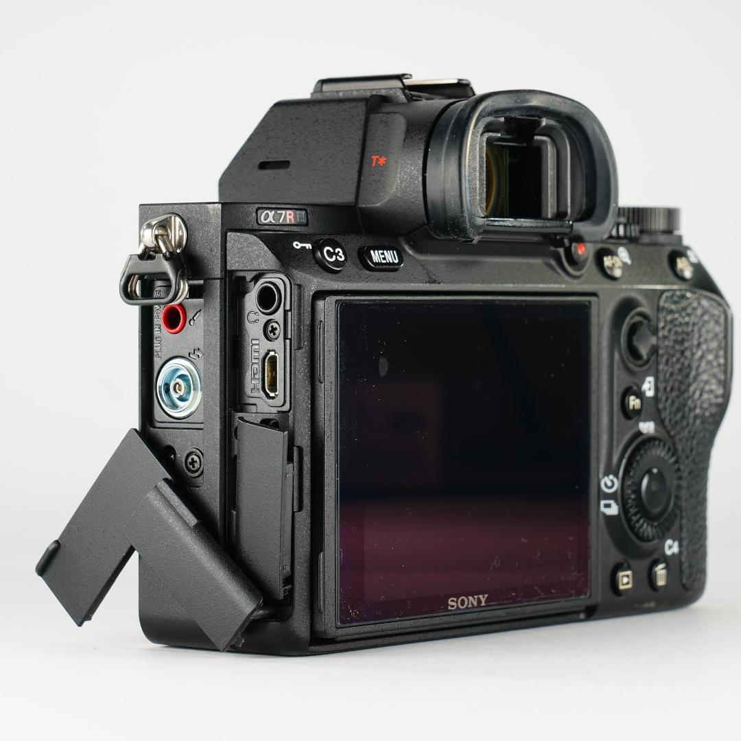 SONY α7RIII 4240万画素 レンズセット 差をつける