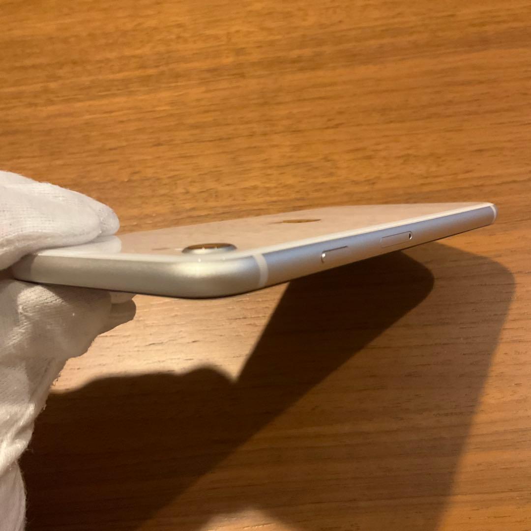 iPhoneSE (第3世代) スターライト 64GB
