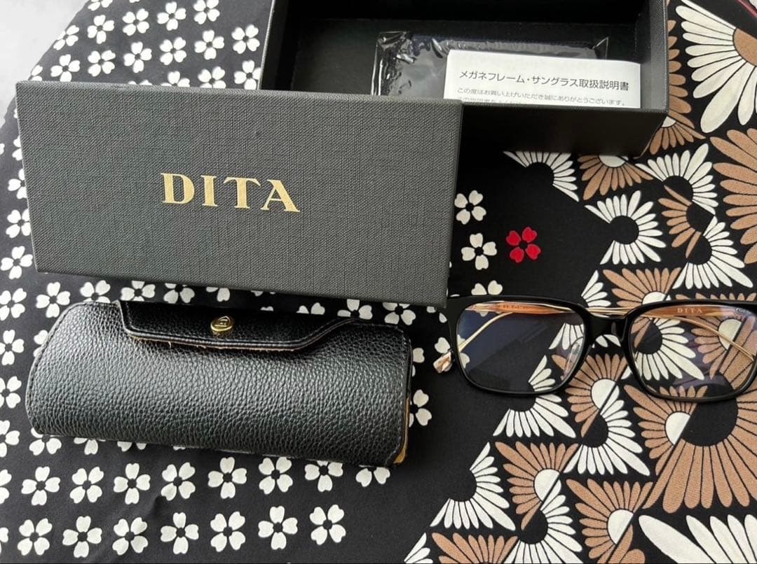 DITA BIRCH BLACK GOLD 伊達メガネ