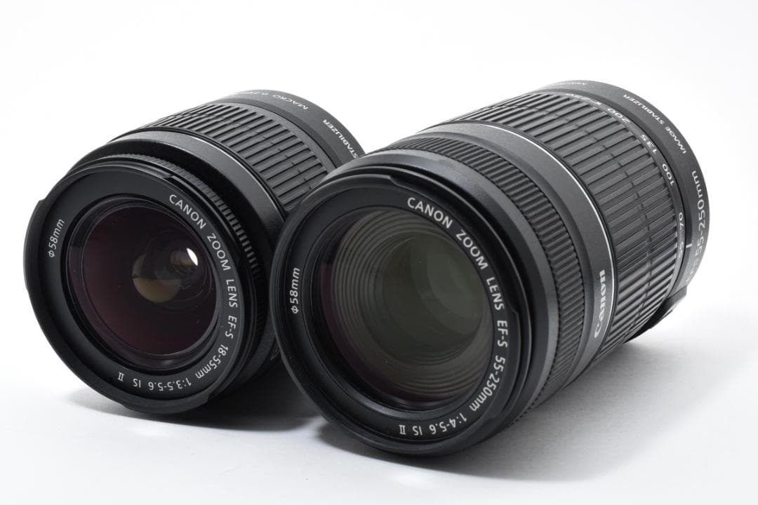＜1108＞ほぼ新品 Canon EOS Kiss X5 Wズーム