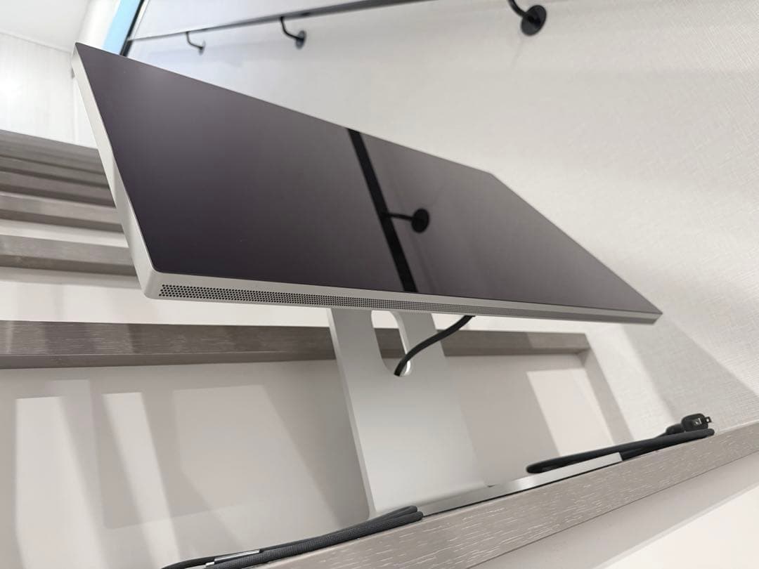 Apple Studio Display 傾きと高さを調整できるスタンド