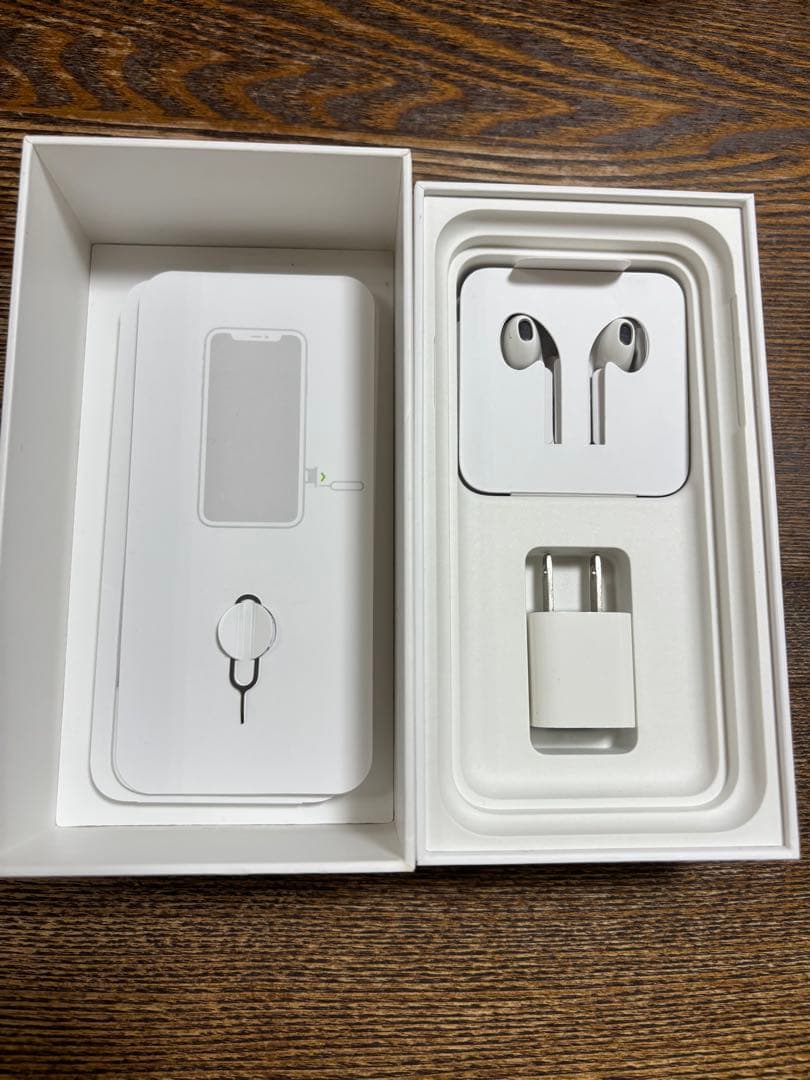 Apple iPhone 11 64GBパープル 【付属品完備】
