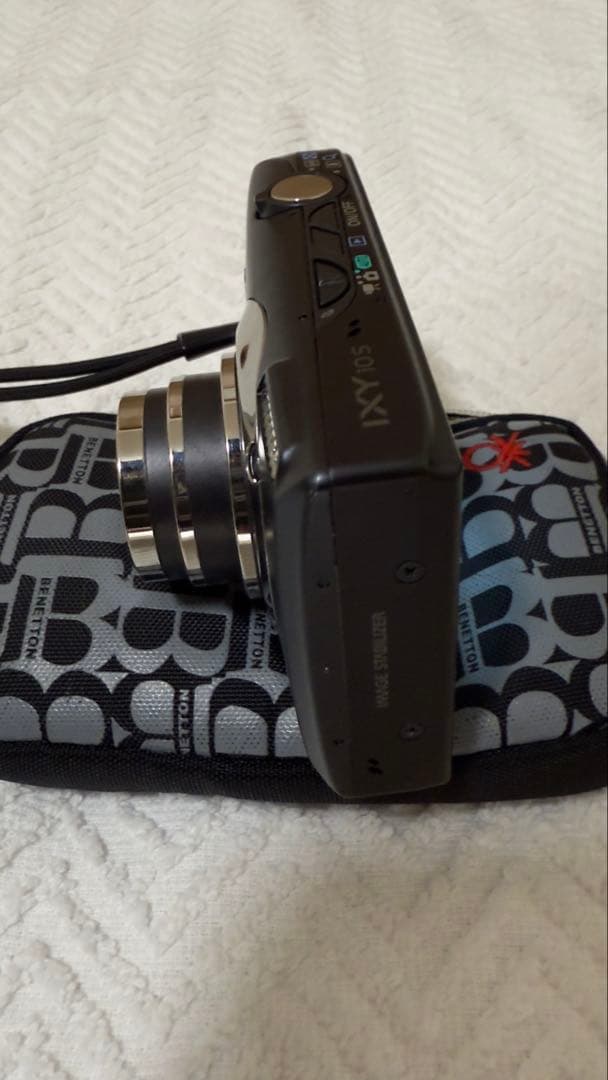 Canon IXY 10S デジタルカメラ 本体と付属品