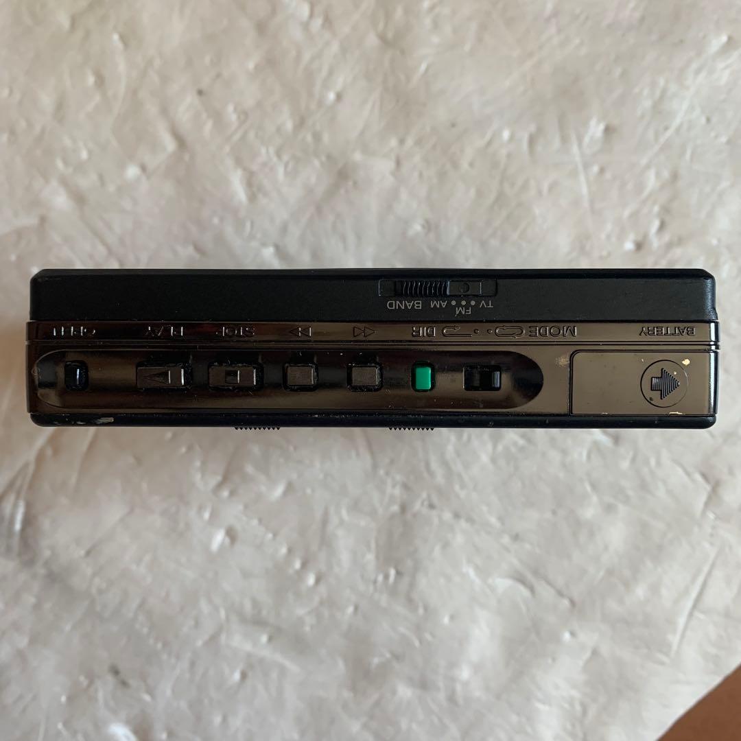 ジャンク ソニー SONY WM-F180 ウォークマン 壊れています