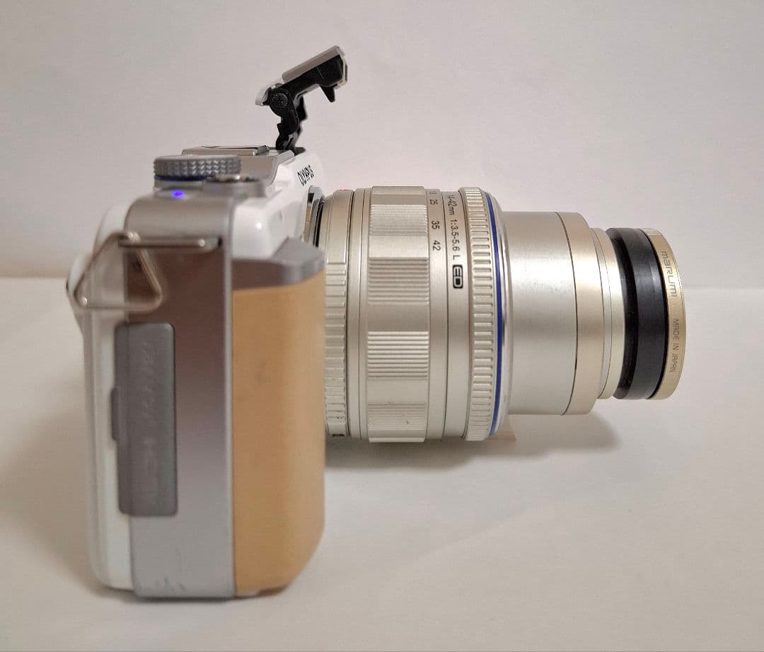 [準美品]オリンパス OLYMPUS PEN E-PL1 ミラーレスカメラ